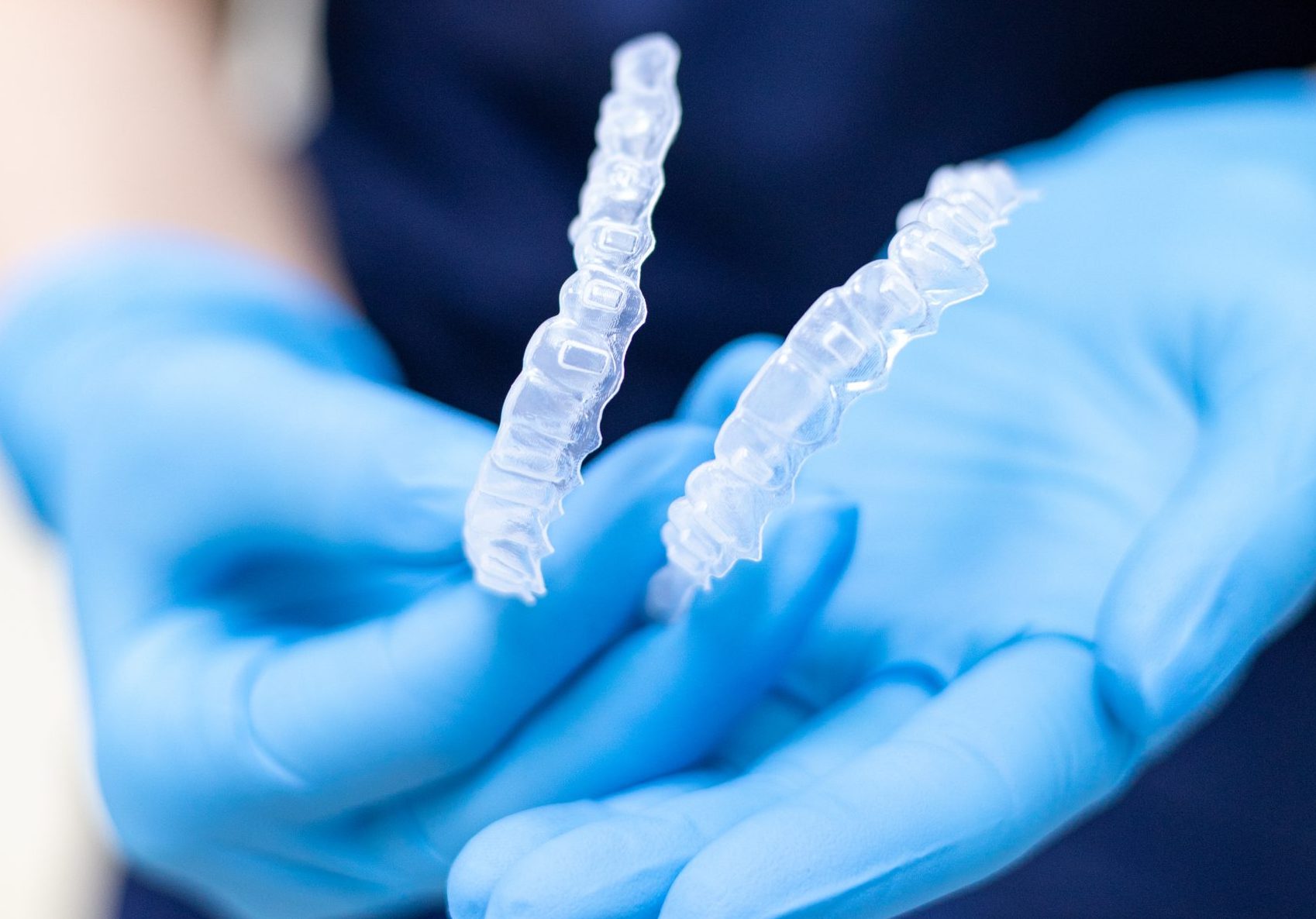 Aparat dentar invizibil